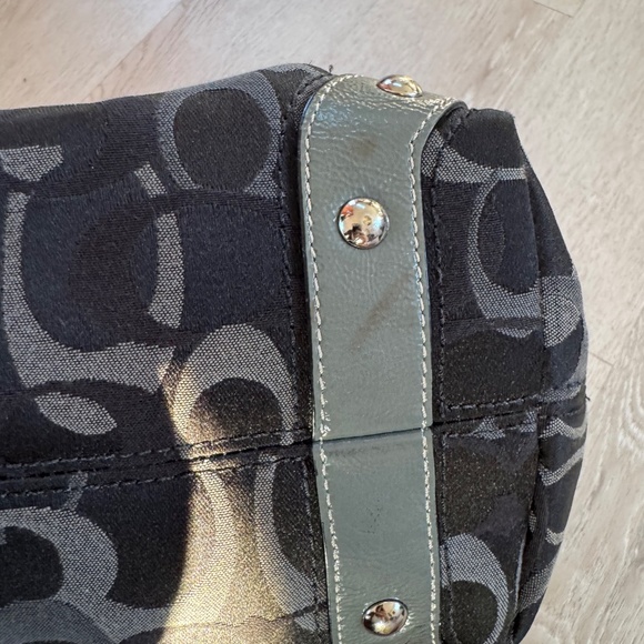 Coach Carly Bag - Picture 12 of 12